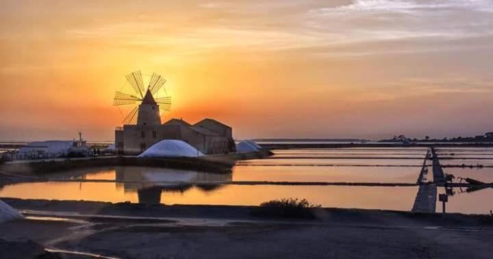 Casa Vacanze Ulisse Trapani Extérieur photo